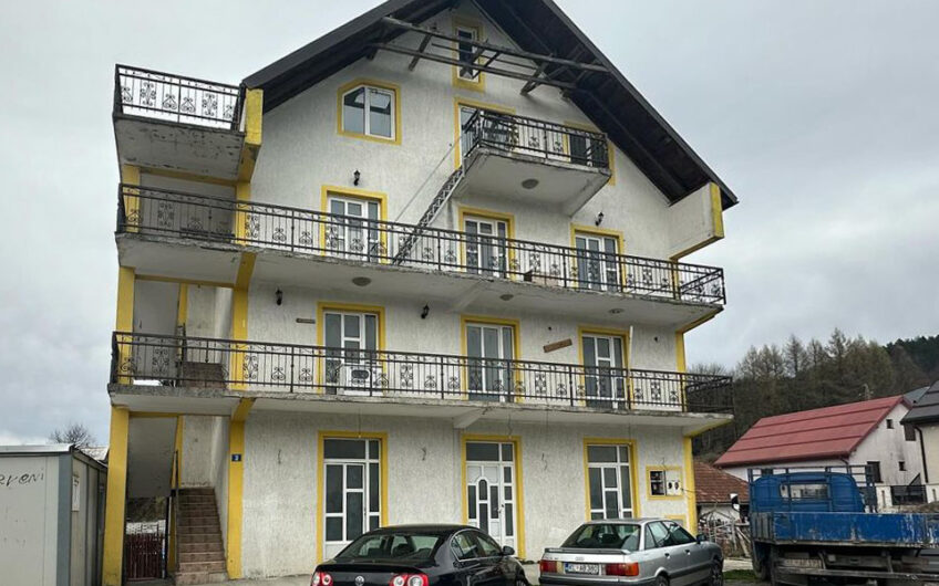 Prodajem kuću u izgradnji Kolašin