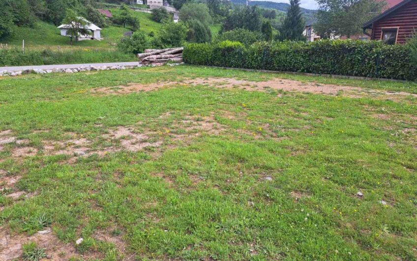 Plots in Kolašin – Zone “A”, 343 m² and 2 x 300 m²
