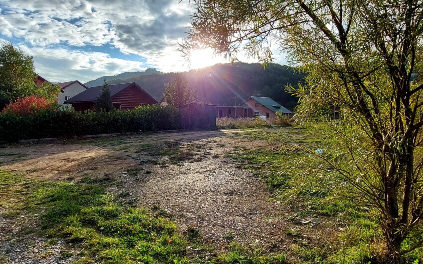 Plots in Kolašin – Zone “A”, 343 m² and 2 x 300 m²