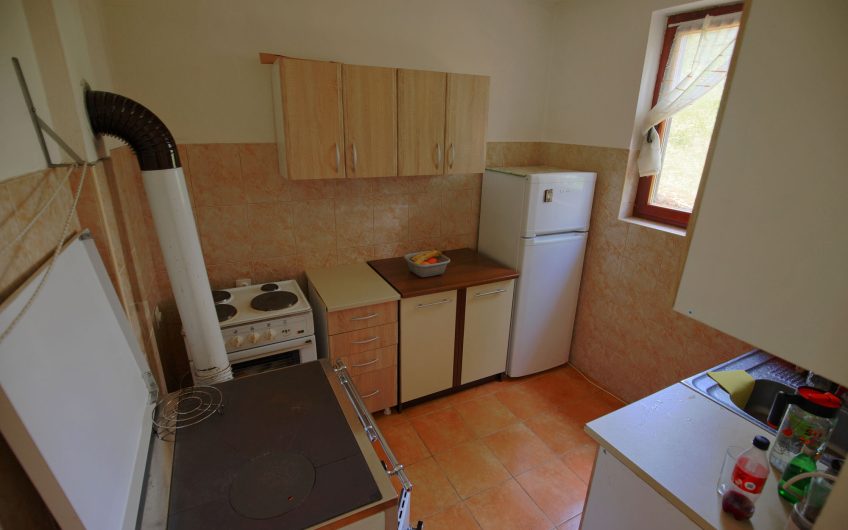 Porodična kuća sa dvorištem, Smailagića Polje, Kolašin
