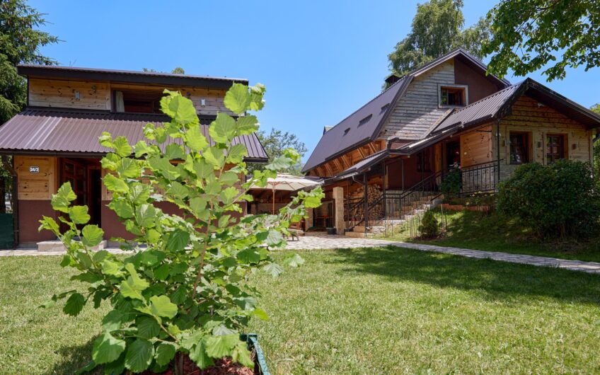 For Sale – Two Fully Equipped Houses with Auxiliary Buildings and Spacious Yard, Kolasin