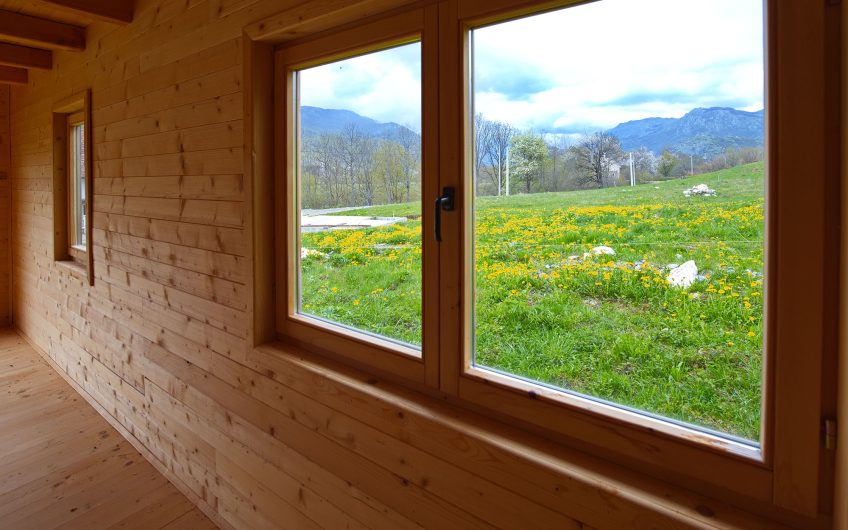 For Sale – Spacious Plot with a Built Wooden House and Full Infrastructure, Kolašin