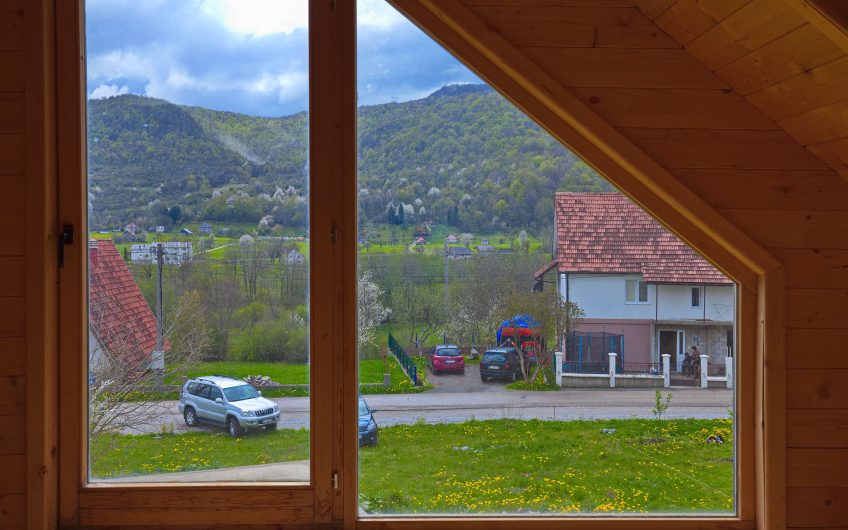 For Sale – Spacious Plot with a Built Wooden House and Full Infrastructure, Kolašin
