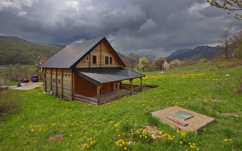 For Sale – Spacious Plot with a Built Wooden House and Full Infrastructure, Kolašin