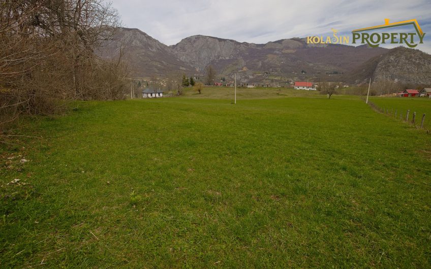 Na prodaju zemljište 9000 m² sa raznovrsnim razvojnim potencijalom, Blatina, Kolašin