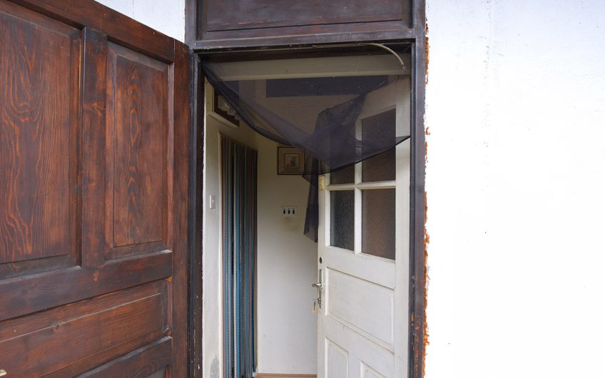 One-Bedroom Apartment 50 m² in the Heart of Kolašin, with Yard and Parking