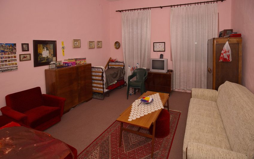 One-Bedroom Apartment 50 m² in the Heart of Kolašin, with Yard and Parking