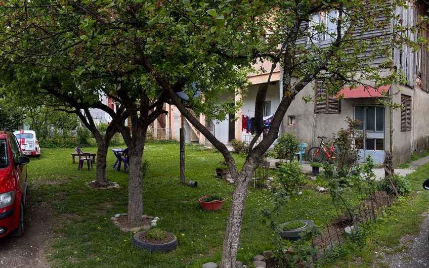 One-Bedroom Apartment 50 m² in the Heart of Kolašin, with Yard and Parking