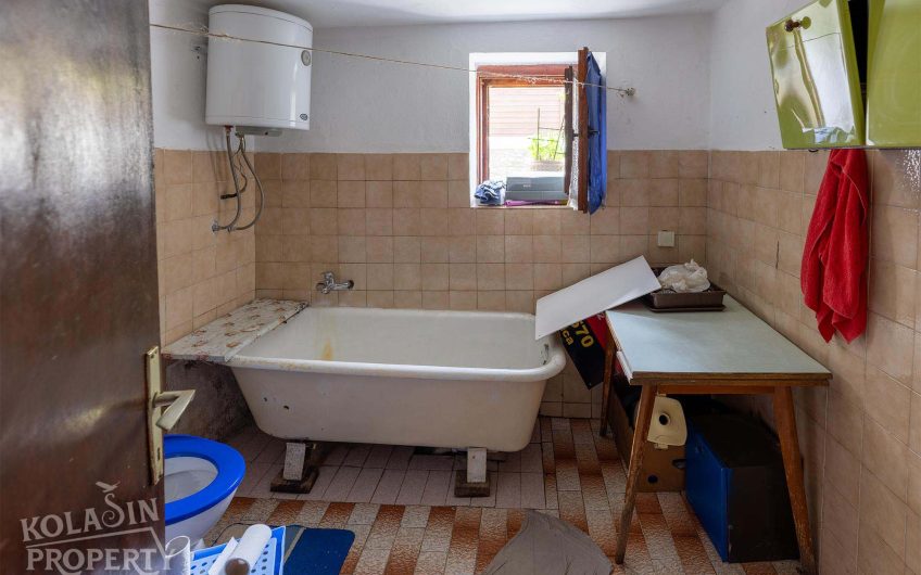Plac 569 m² – uži centar Kolašina, idealan za gradnju