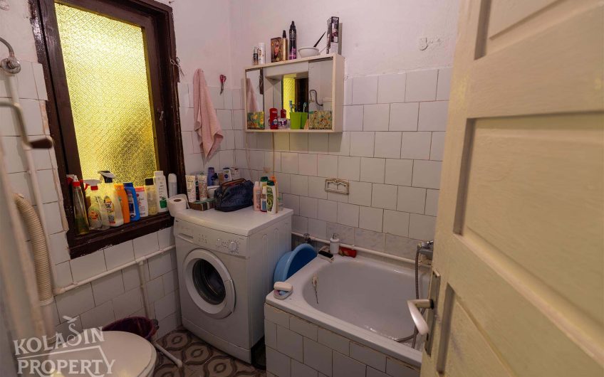 Plac 569 m² – uži centar Kolašina, idealan za gradnju