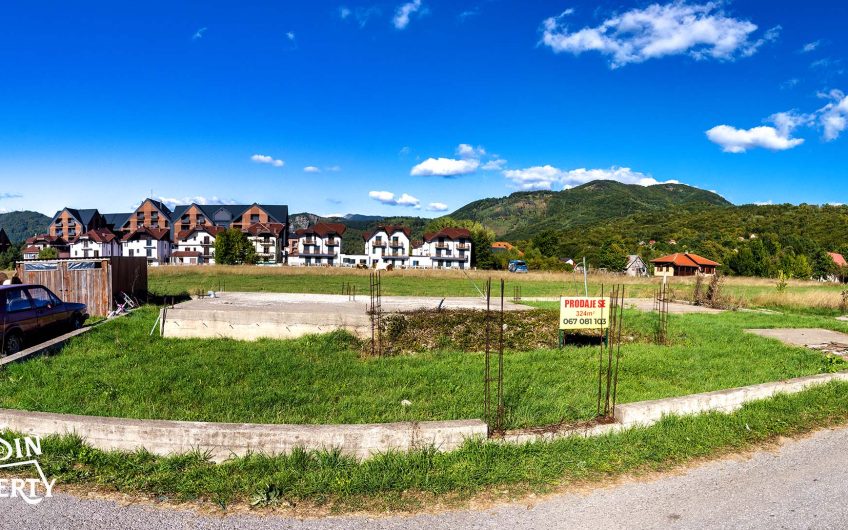 Urbanized Plot 324 m² – Kolasin, Breza