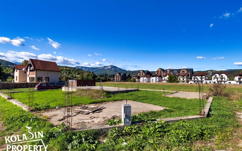 Urbanized Plot 324 m² – Kolasin, Breza