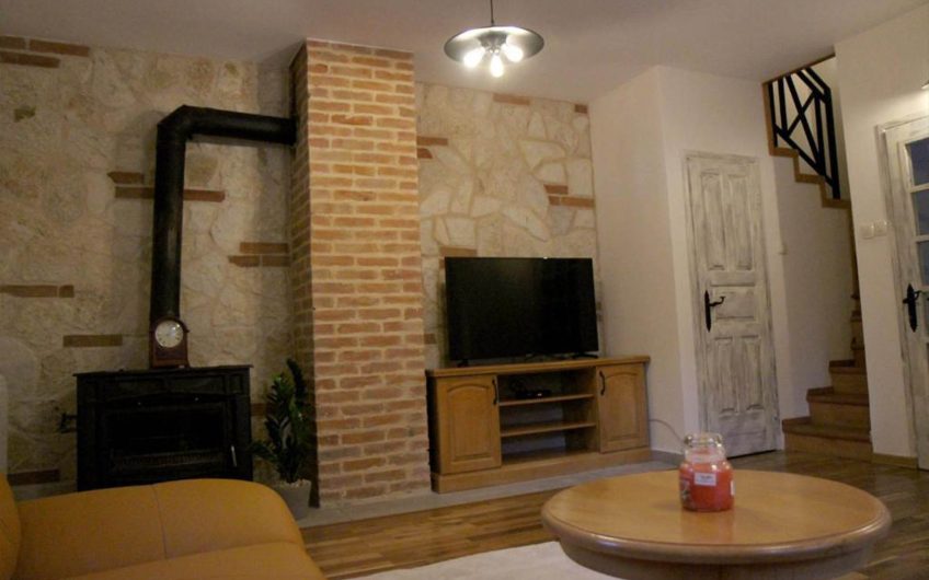 Exclusive Sale –  Mountain House 300 m², Kolasin Center